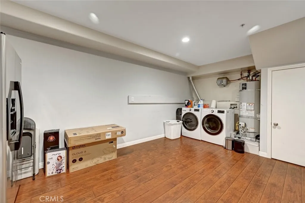 13629 Wyandotte Street 111, Van Nuys, California 91405 home-pic-20