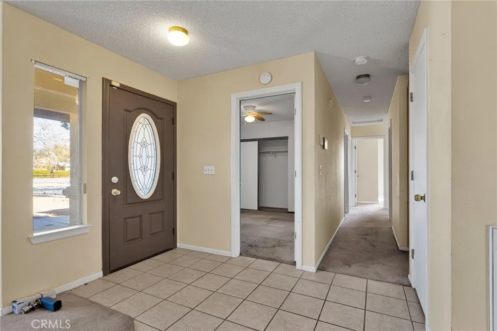 22111 Isatis, Apple Valley, California 92307 home-pic-16