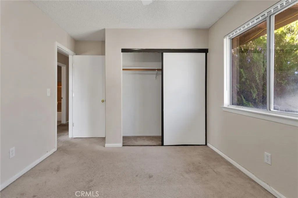 22111 Isatis, Apple Valley, California 92307 home-pic-28