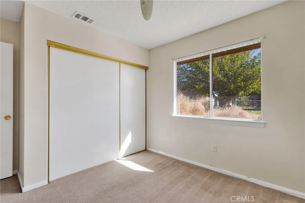 22111 Isatis, Apple Valley, California 92307 home-pic-30