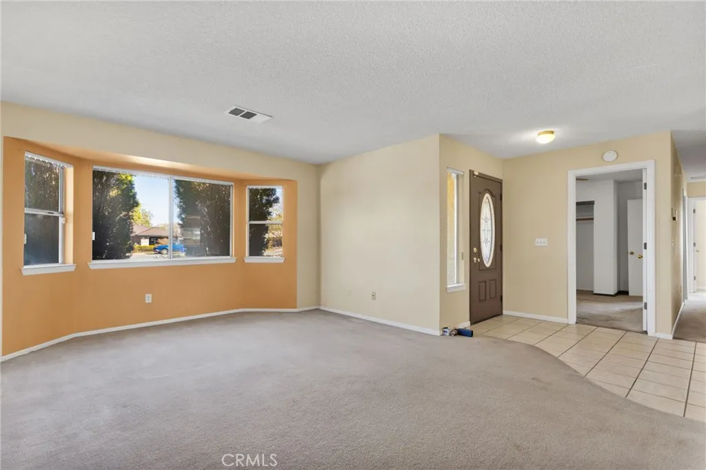 22111 Isatis, Apple Valley, California 92307 home-pic-14