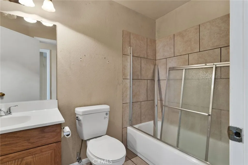 22111 Isatis, Apple Valley, California 92307 home-pic-26