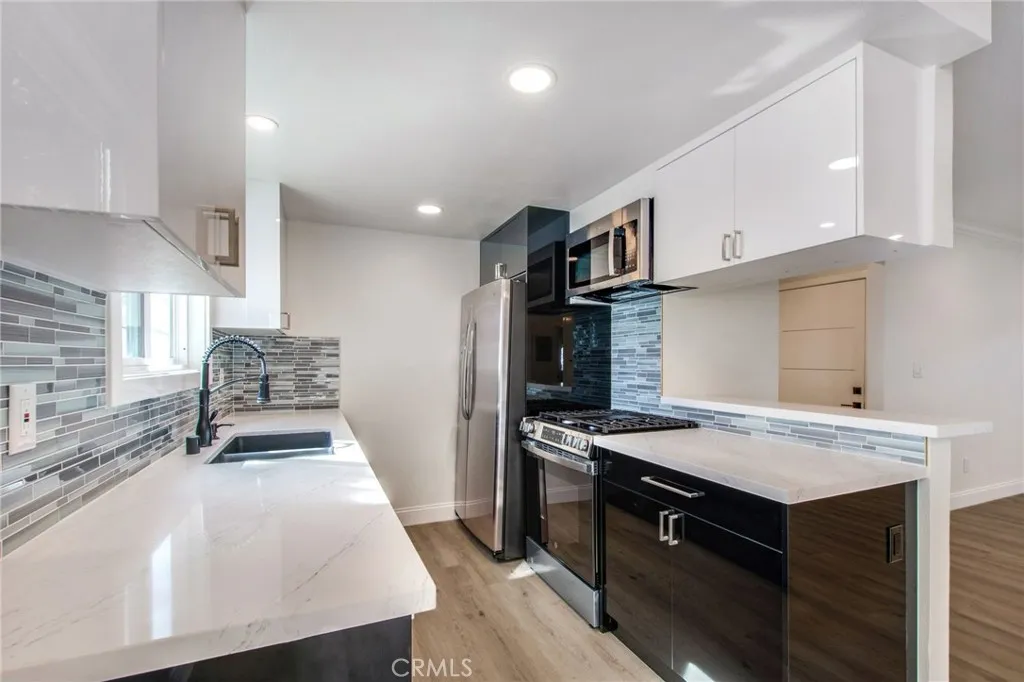 117 Avenida Algodon, San Clemente, California 92672 home-pic-3
