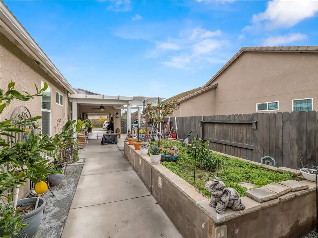 425 Karen, Kerman, California 93630 home-pic-37
