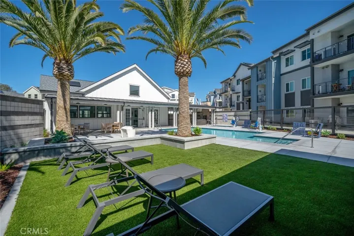 905 Madonna 14, San Luis Obispo, California 93405