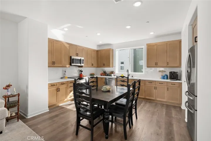 905 Madonna 14, San Luis Obispo, California 93405