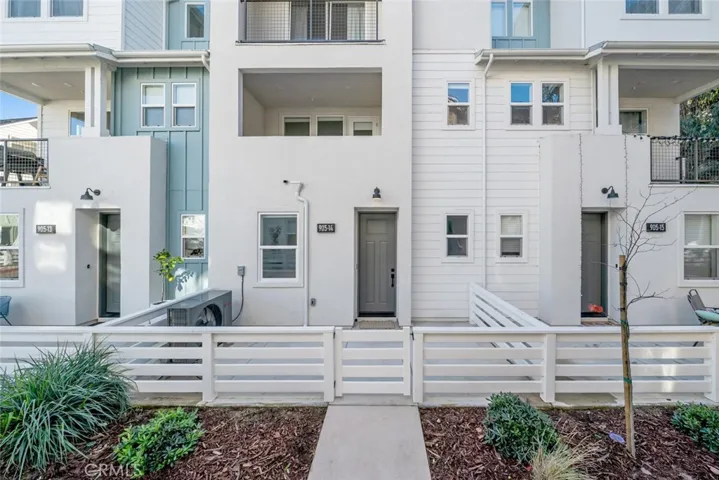 905 Madonna 14, San Luis Obispo, California 93405