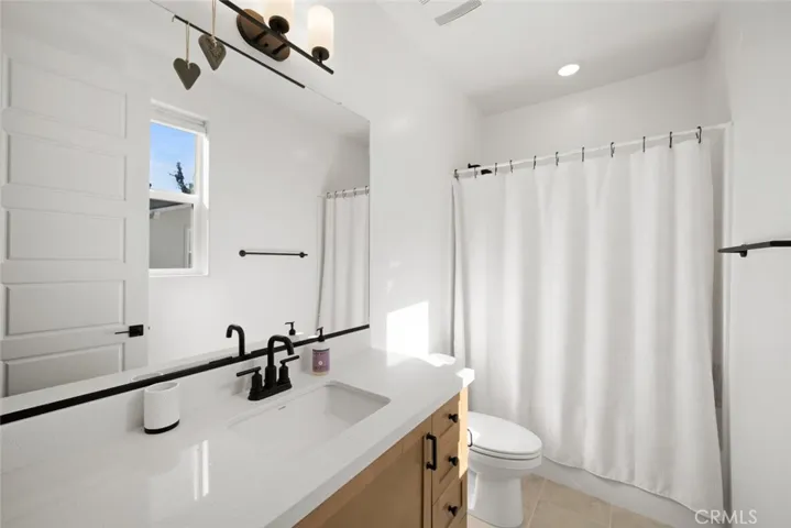 905 Madonna 14, San Luis Obispo, California 93405