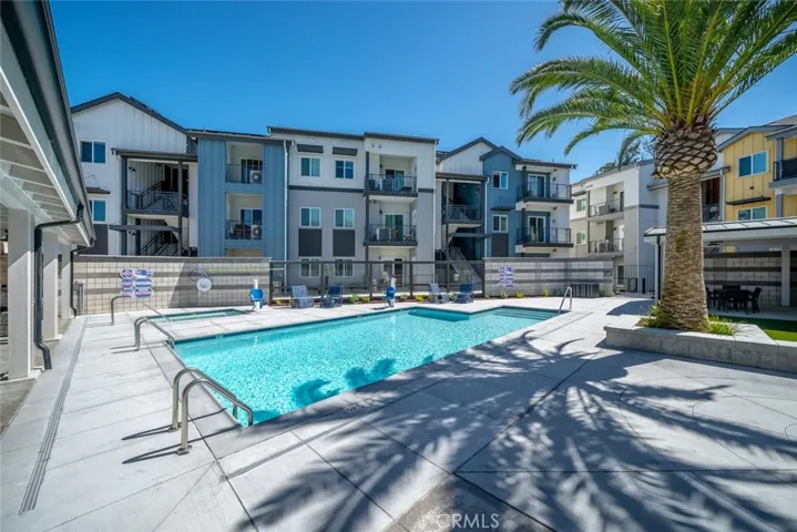 905 Madonna 14, San Luis Obispo, California 93405