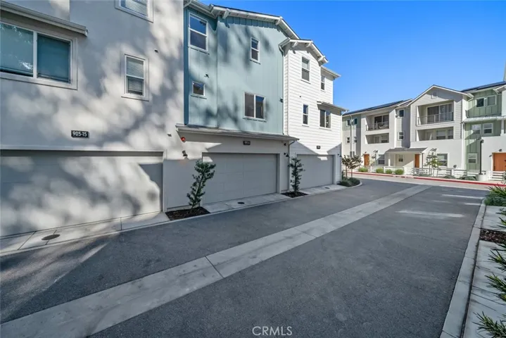 905 Madonna 14, San Luis Obispo, California 93405
