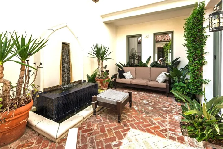 26 Tasman Sea, Newport Coast, California 92657