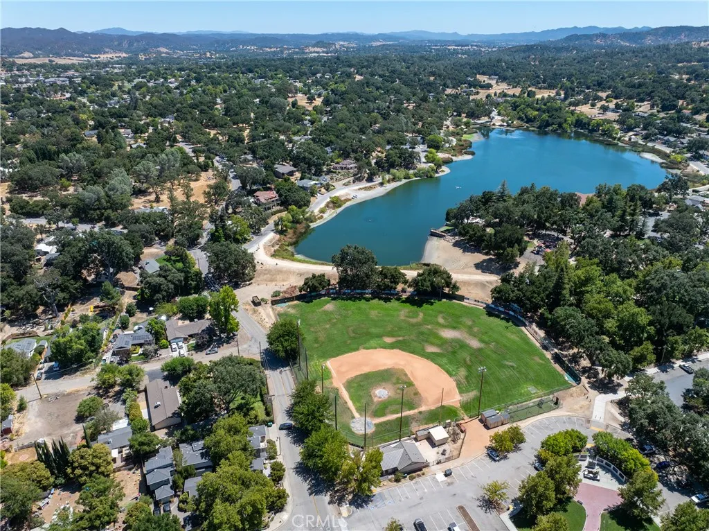 8375 Amapoa, Atascadero, California 93422 home-pic-34