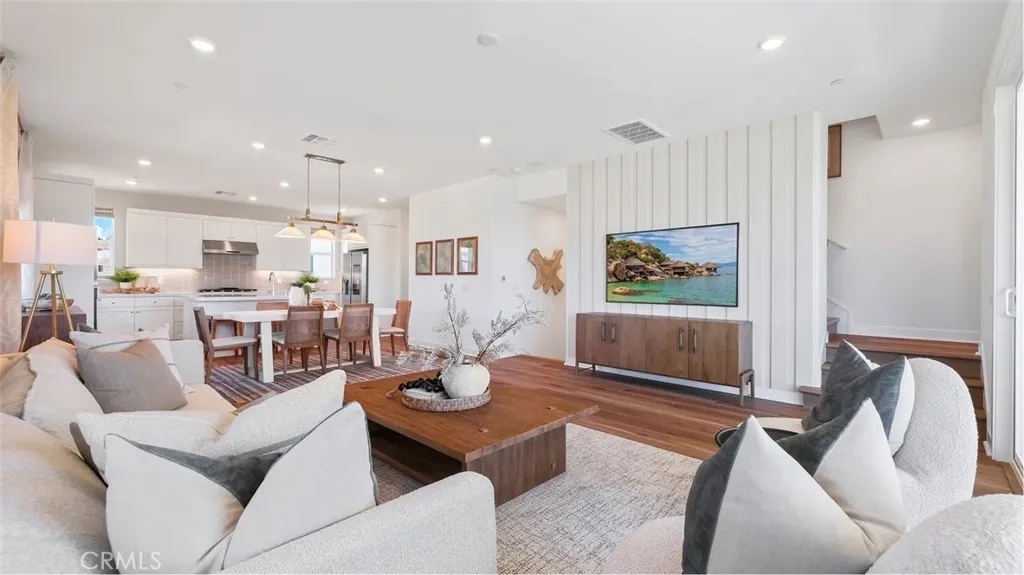 27569 Millstone Place, Valencia, California 91381 home-pic-6