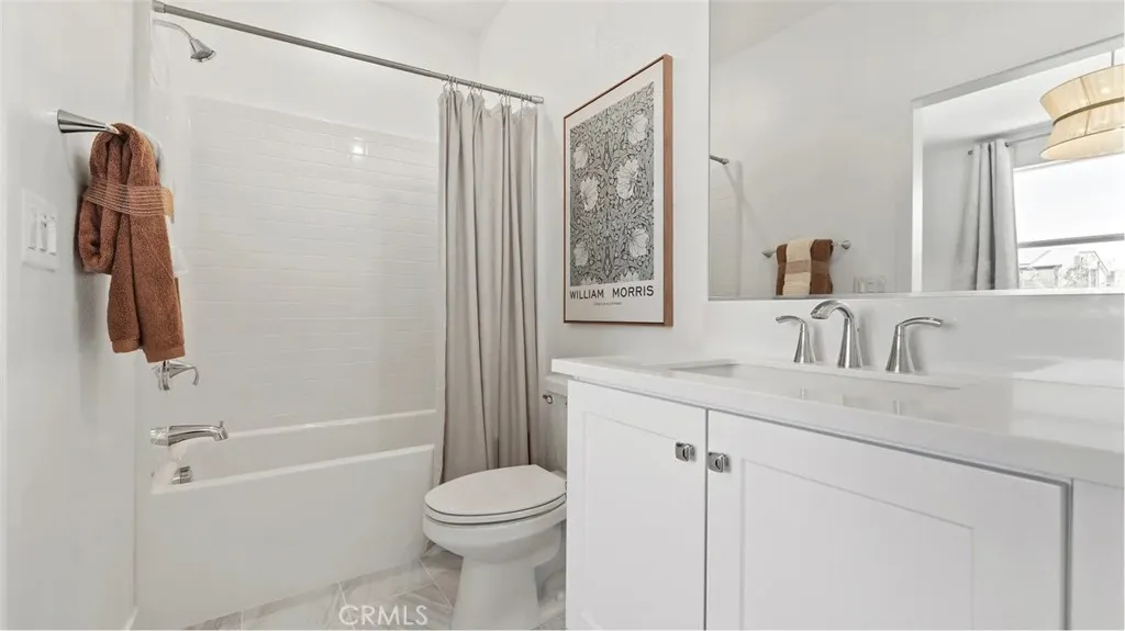 27569 Millstone Place, Valencia, California 91381 home-pic-17