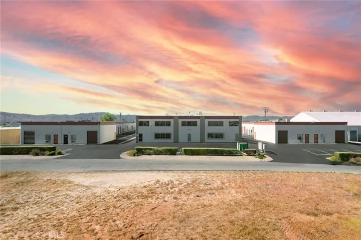 17525 Alder 24, Hesperia, California 92345