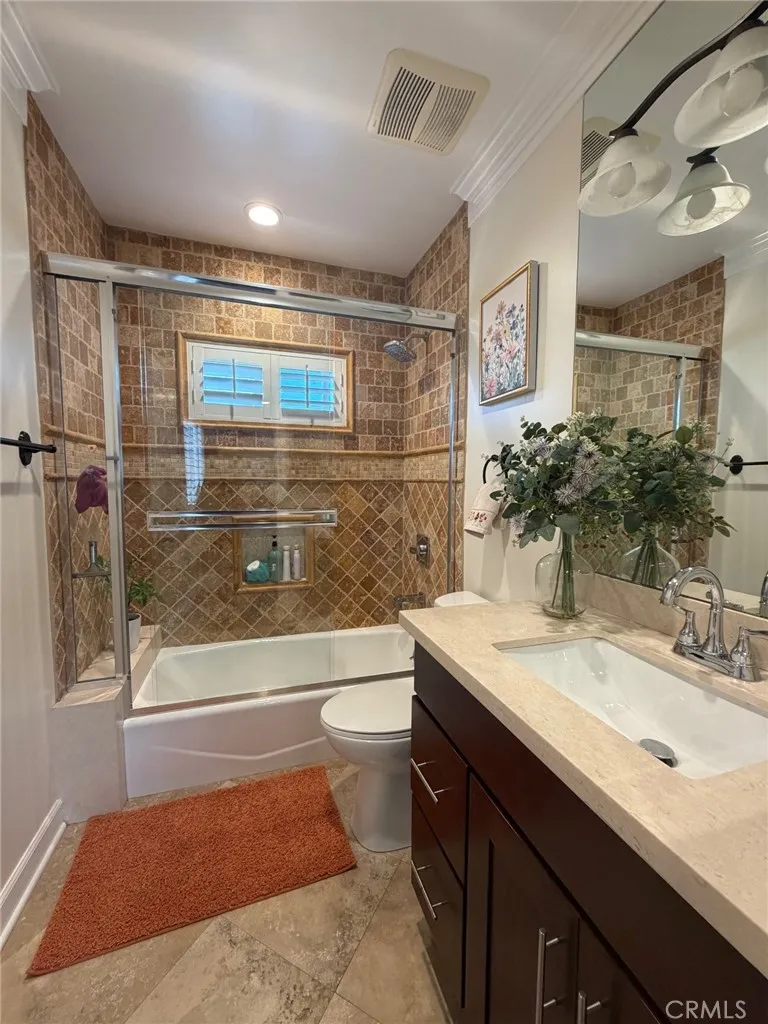 6518 Walker, Bell, California 90201 home-pic-12