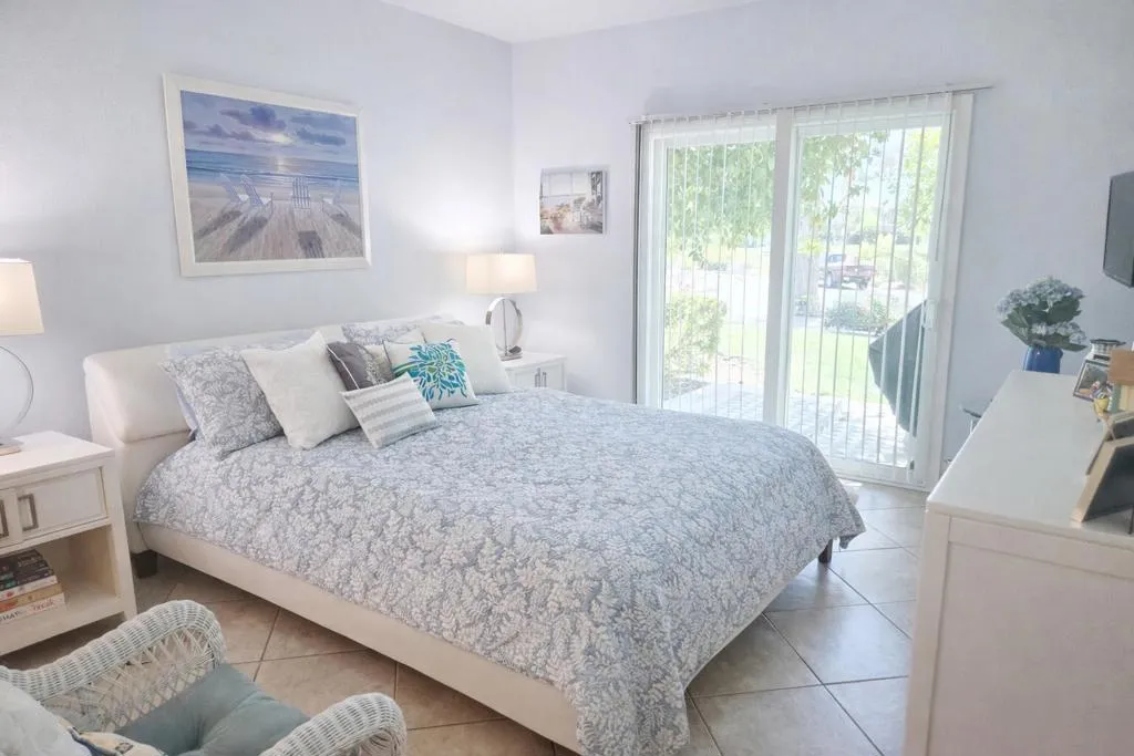 28667 Taos Court, Cathedral City, California 92234 home-pic-5