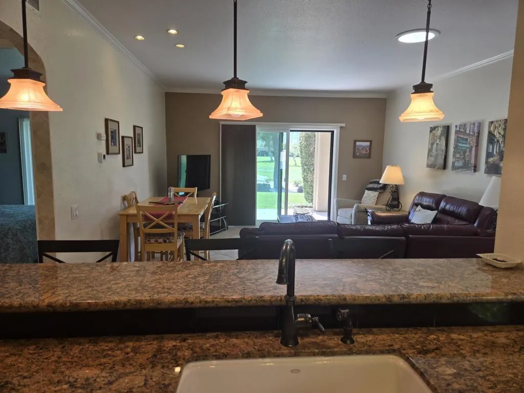 28667 Taos Court, Cathedral City, California 92234 home-pic-10