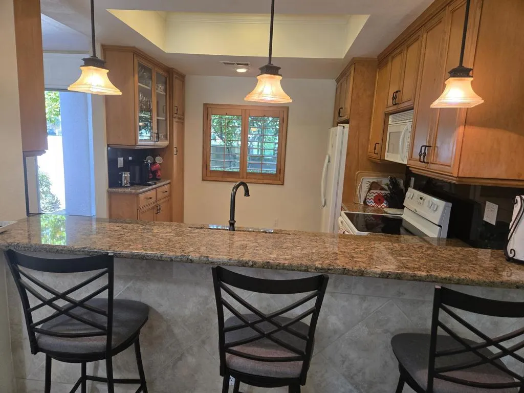 28667 Taos Court, Cathedral City, California 92234 home-pic-7