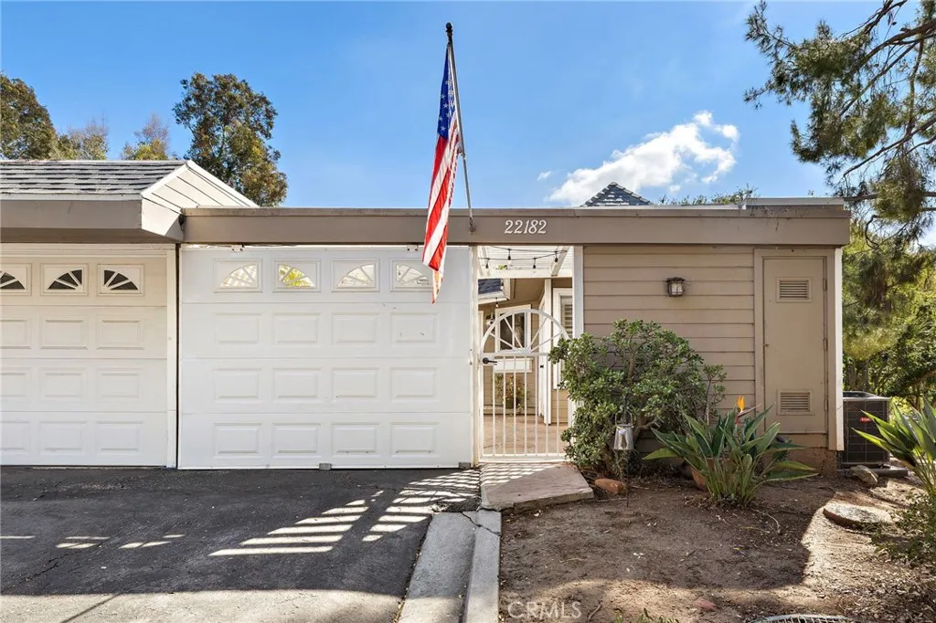 22182 Caminito Tasquillo 195, Laguna Hills, California 92653 home-pic-1
