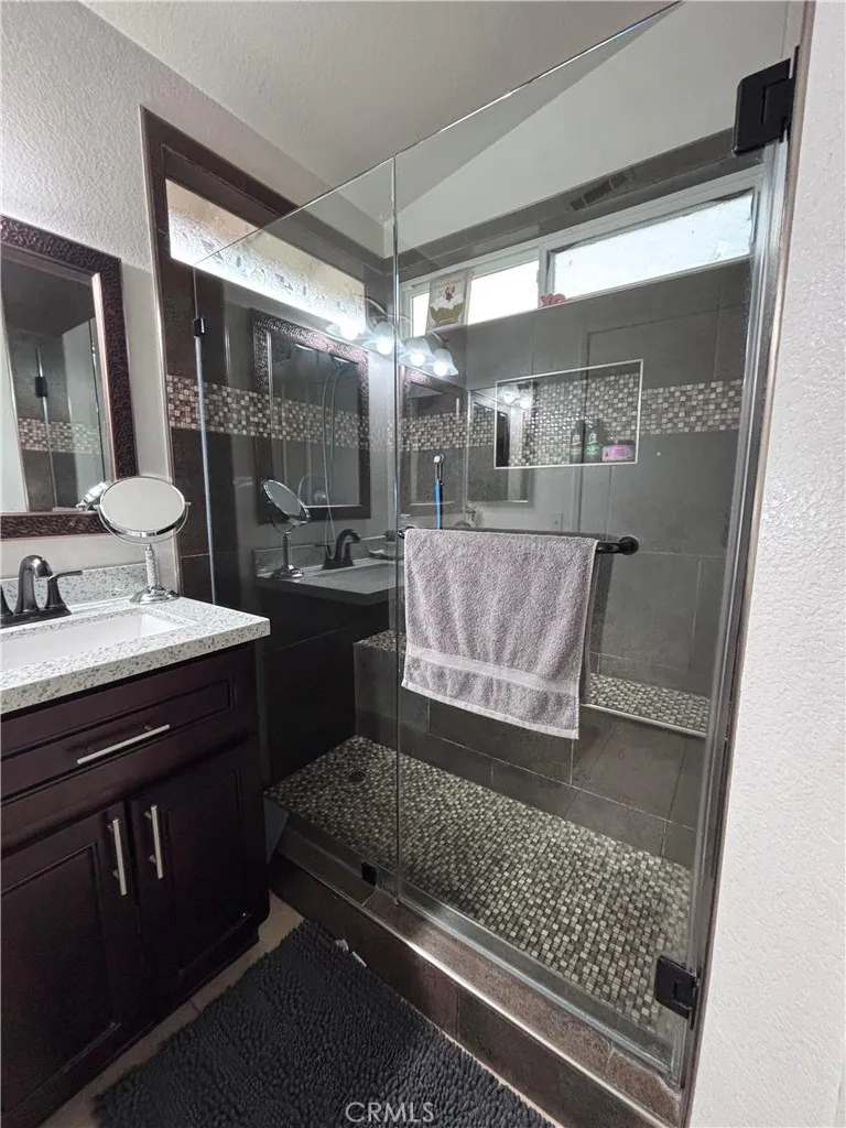 560 Coudures Way, Perris, California 92571 home-pic-24