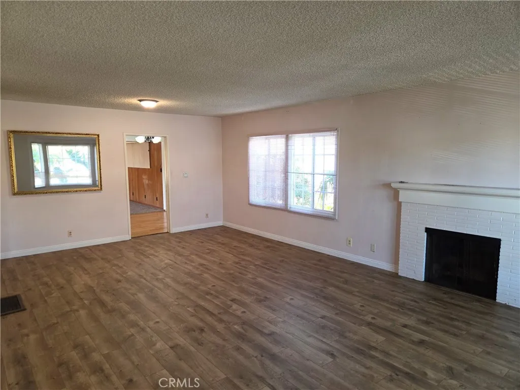 1103 S Malgren Avenue, San Pedro, California 90732 home-pic-10
