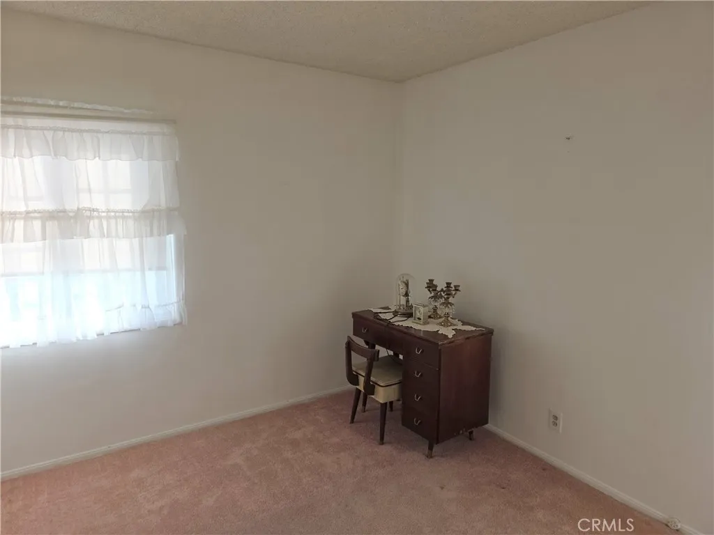 1103 S Malgren Avenue, San Pedro, California 90732 home-pic-16