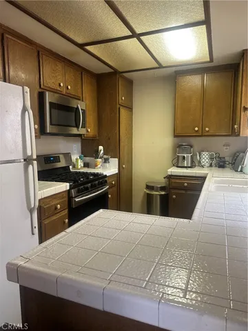 15051 Sherman, Van Nuys, California 91405