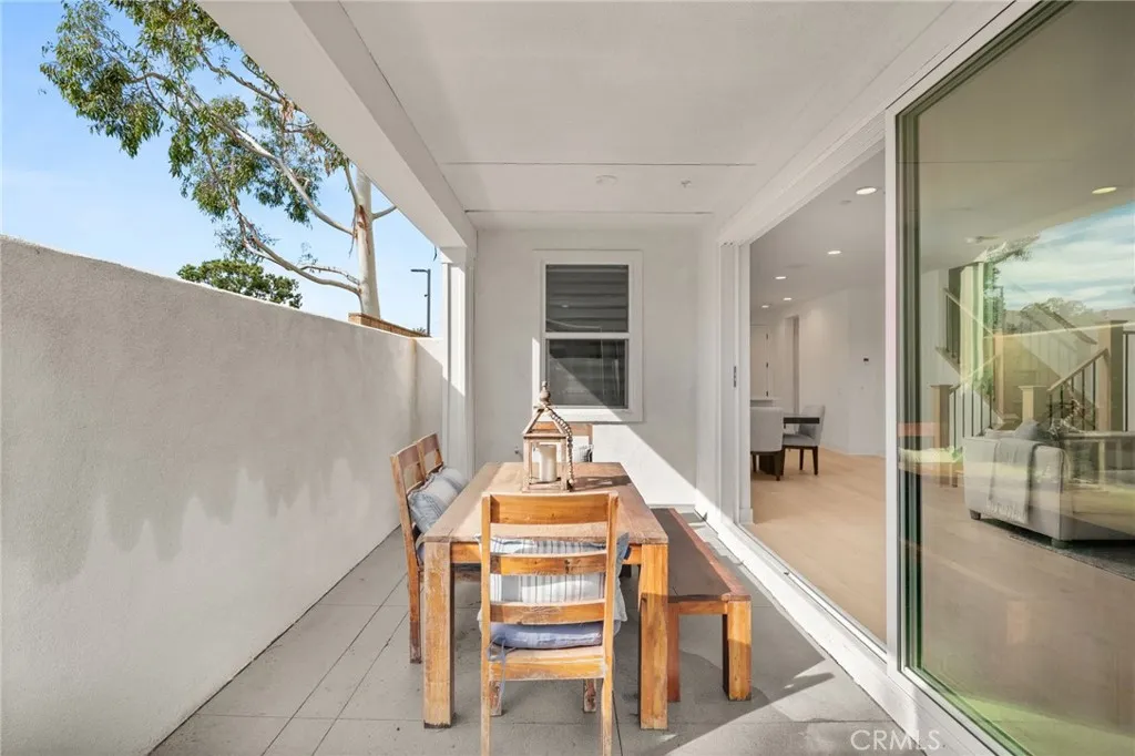 2127 Cresta, Newport Beach, California 92660 home-pic-8