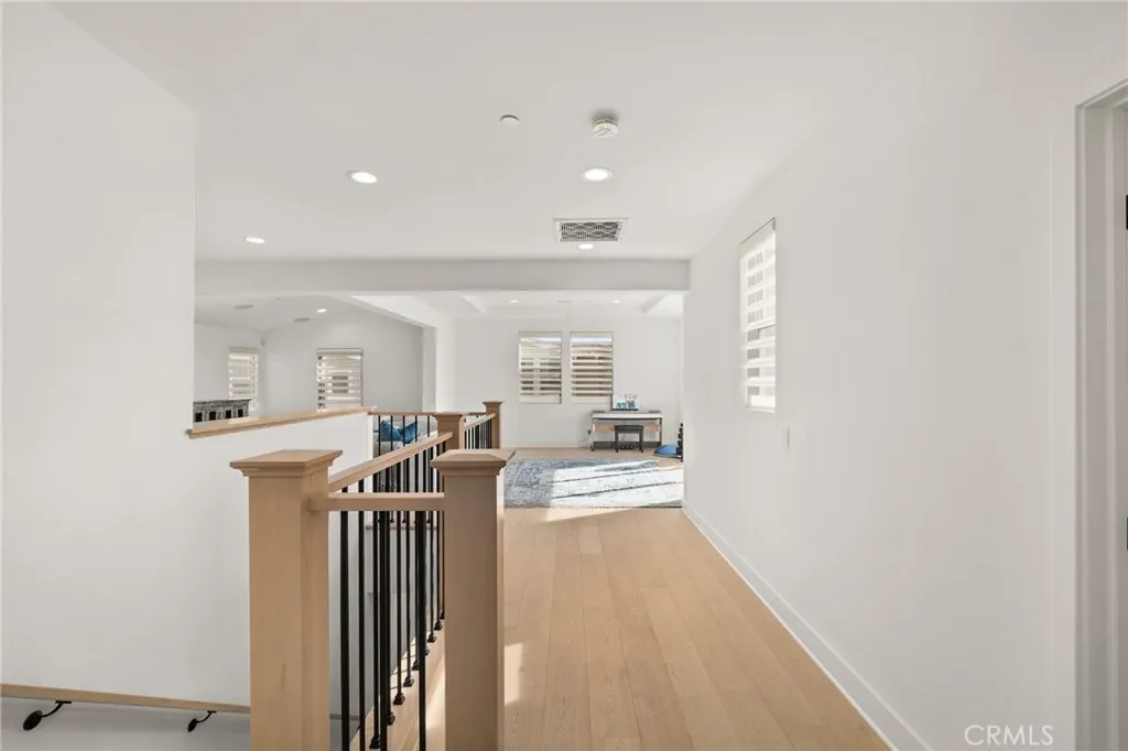 2127 Cresta, Newport Beach, California 92660 home-pic-16