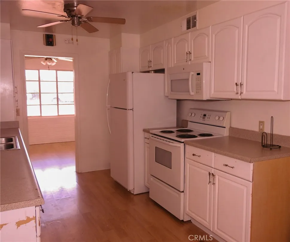 102 Erin Drive, Needles, California 92363 home-pic-11