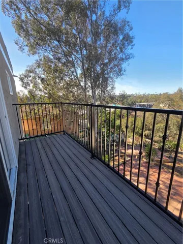 Unit #2- Primary bedroom bacolny