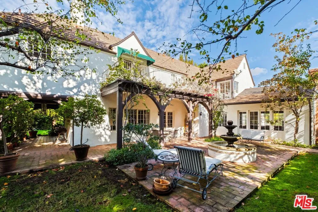 456 N Bristol Avenue, Los Angeles, California 90049 home-pic-17