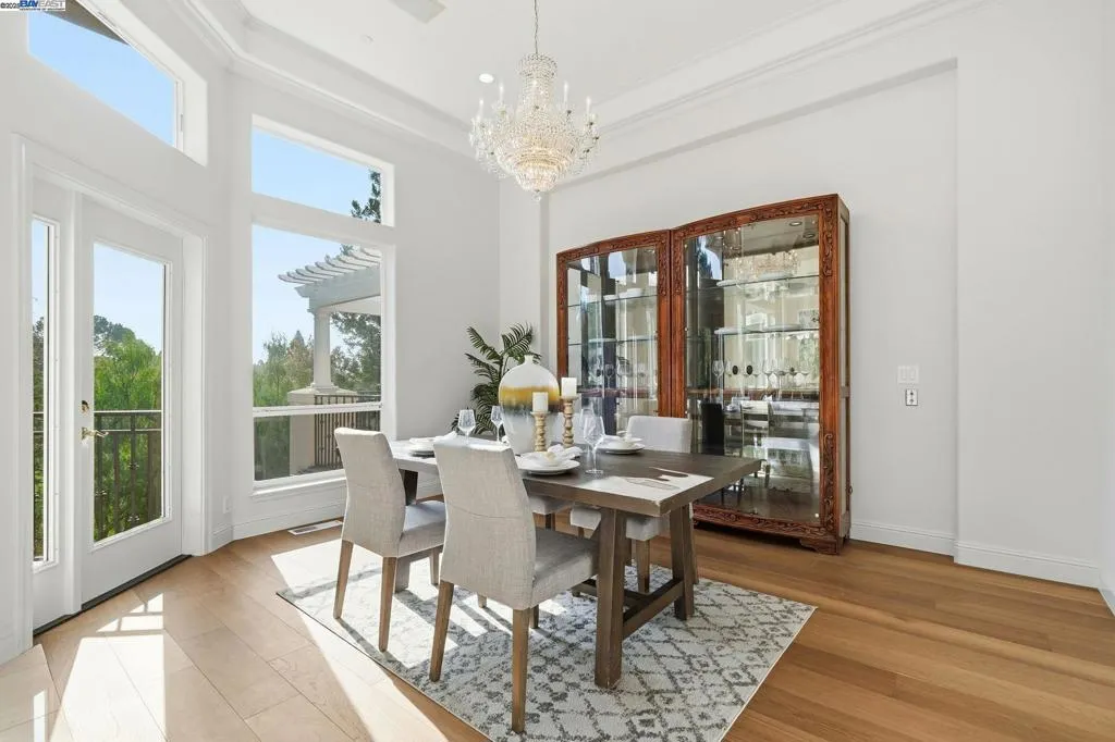 61 Montclaire Dr, Fremont, California 94539 home-pic-22