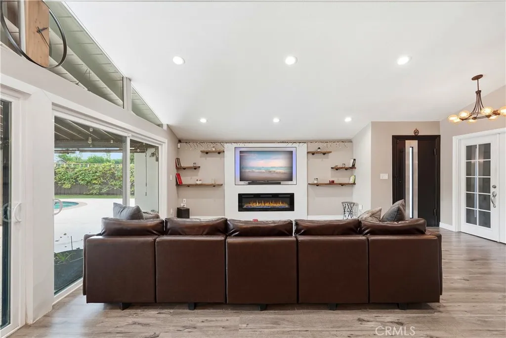 16456 Kingsbury, Granada Hills, California 91344 home-pic-6