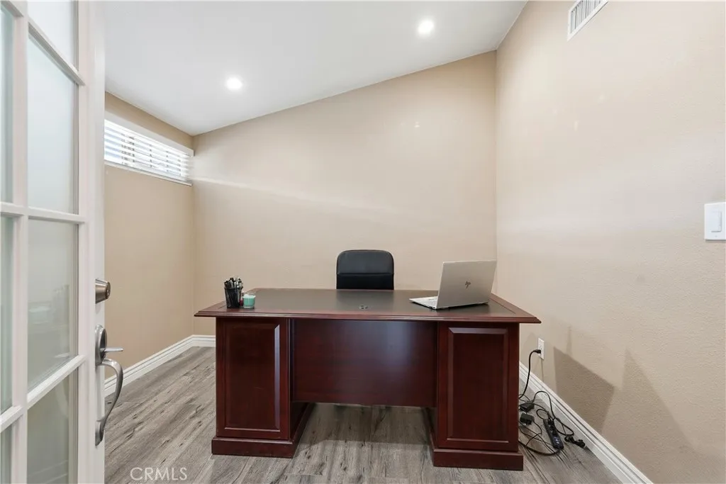 16456 Kingsbury, Granada Hills, California 91344 home-pic-17