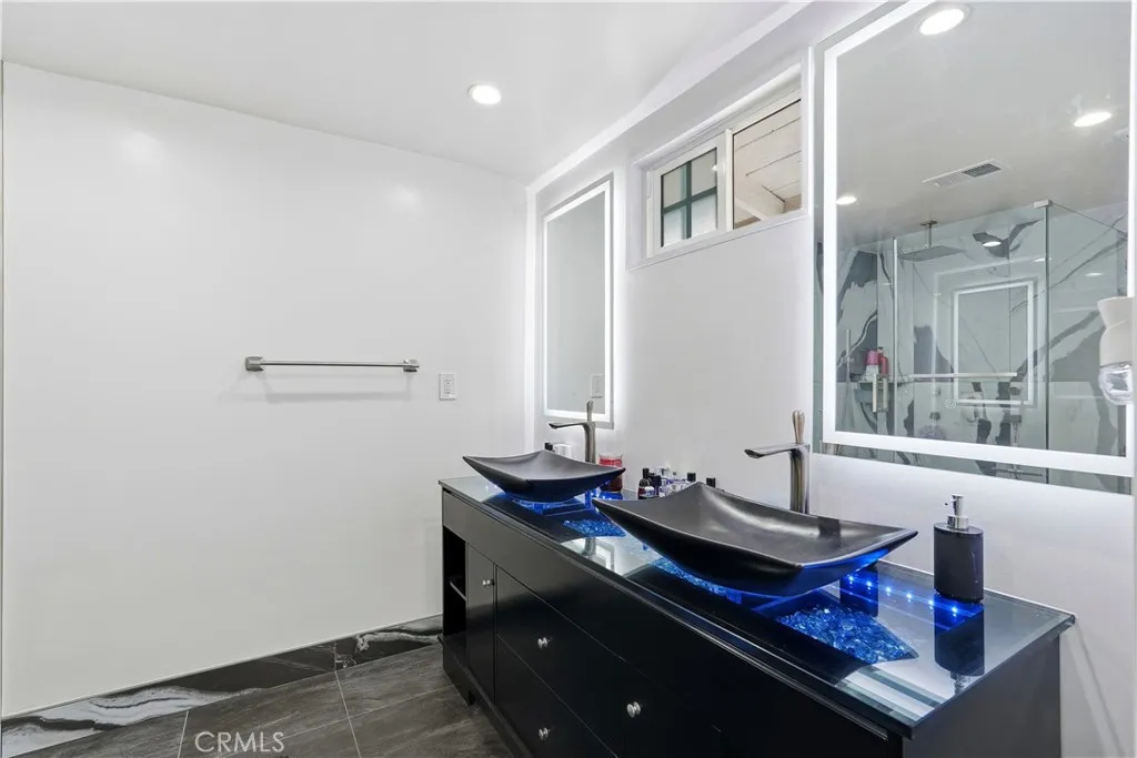 16456 Kingsbury, Granada Hills, California 91344 home-pic-27