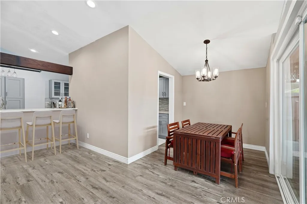 16456 Kingsbury, Granada Hills, California 91344 home-pic-8