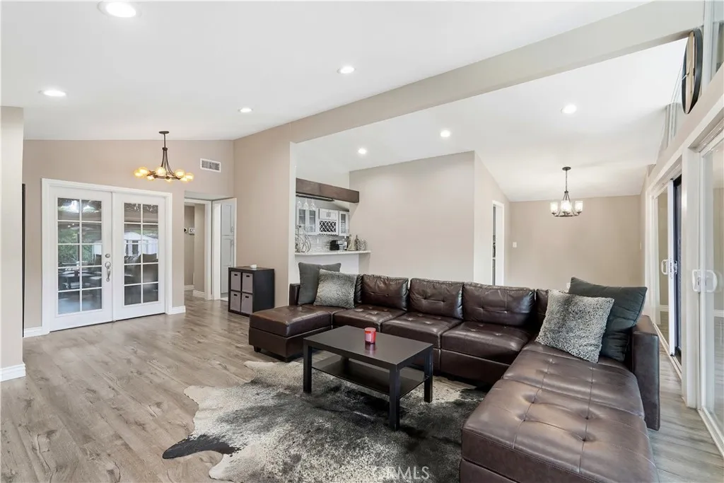 16456 Kingsbury, Granada Hills, California 91344 home-pic-30
