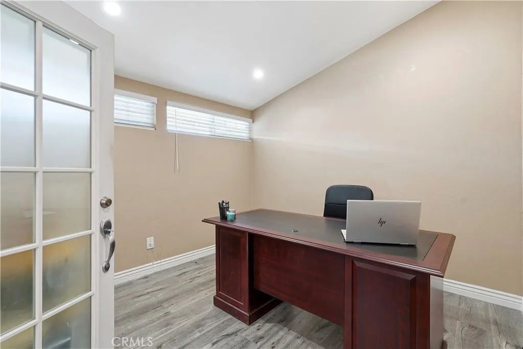 16456 Kingsbury, Granada Hills, California 91344 home-pic-16