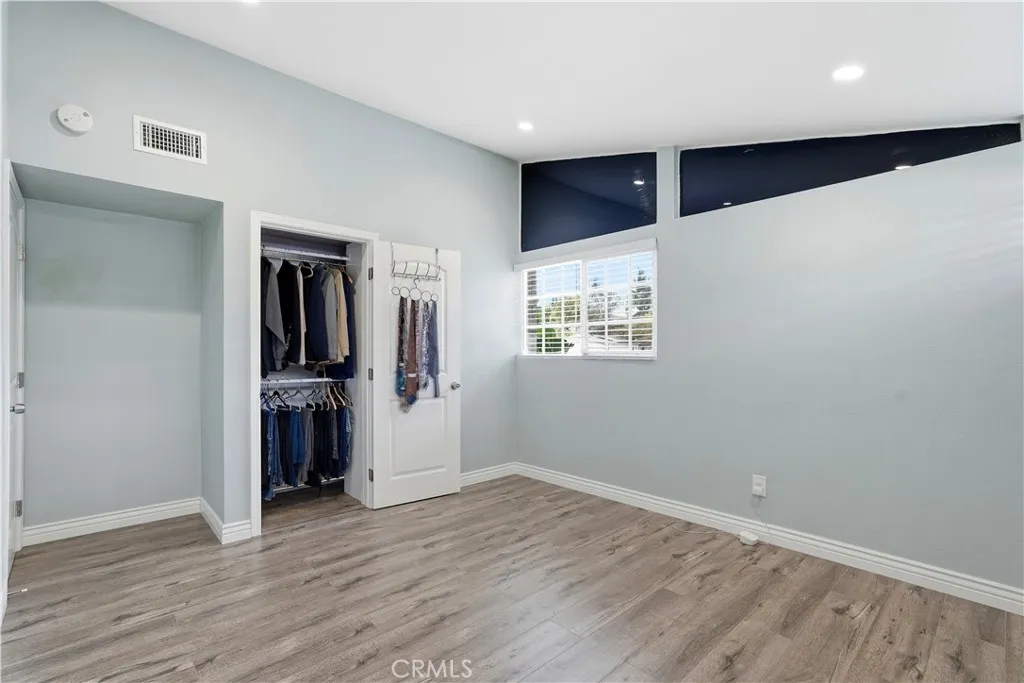 16456 Kingsbury, Granada Hills, California 91344 home-pic-24