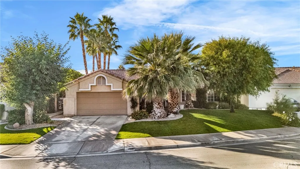45065 Desert View Court, La Quinta, California 92253 home-pic-40