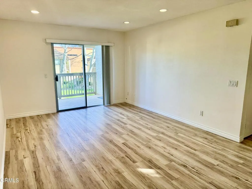 15218 Campus Park Drive B, Moorpark, California 93021 home-pic-8