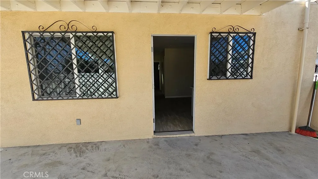 2921 W Florence, Los Angeles, California 90043 home-pic-13