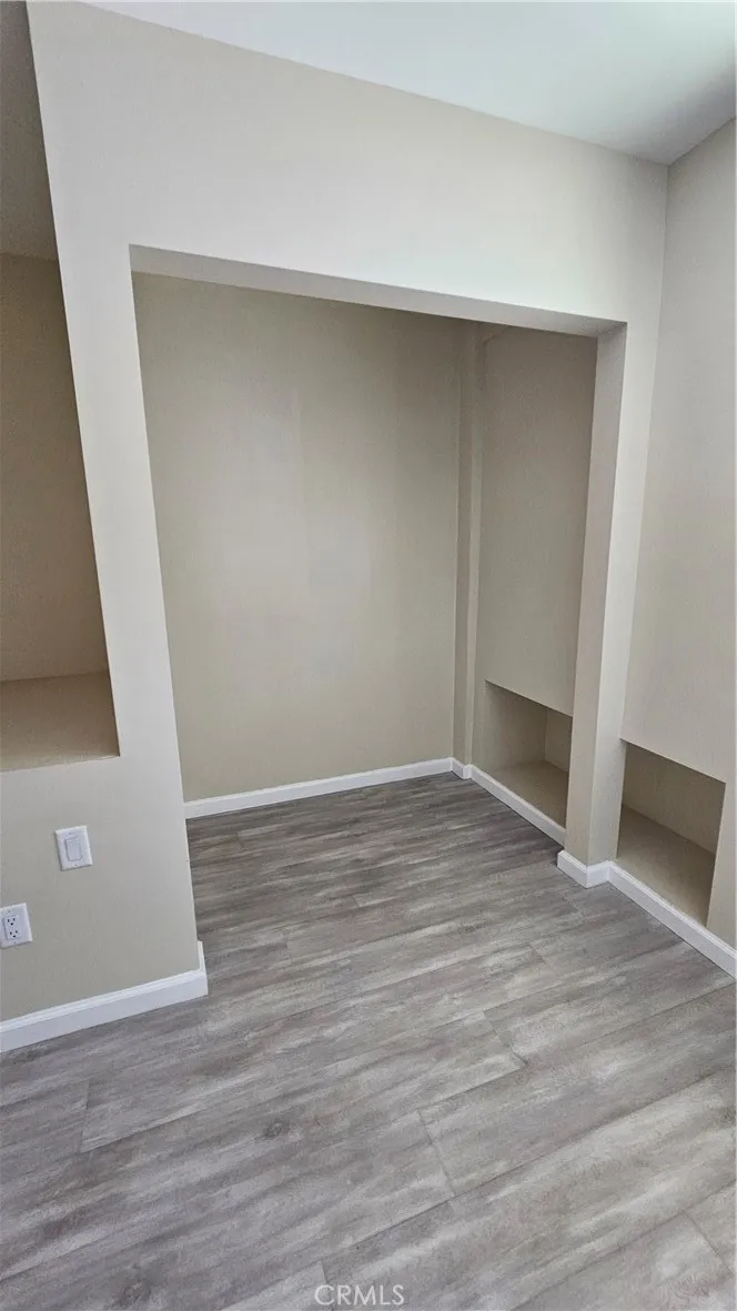 2921 W Florence, Los Angeles, California 90043 home-pic-10