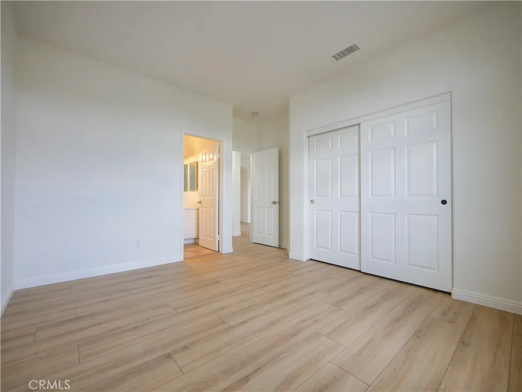 7725 Lady Banks, Corona, California 92883 home-pic-15