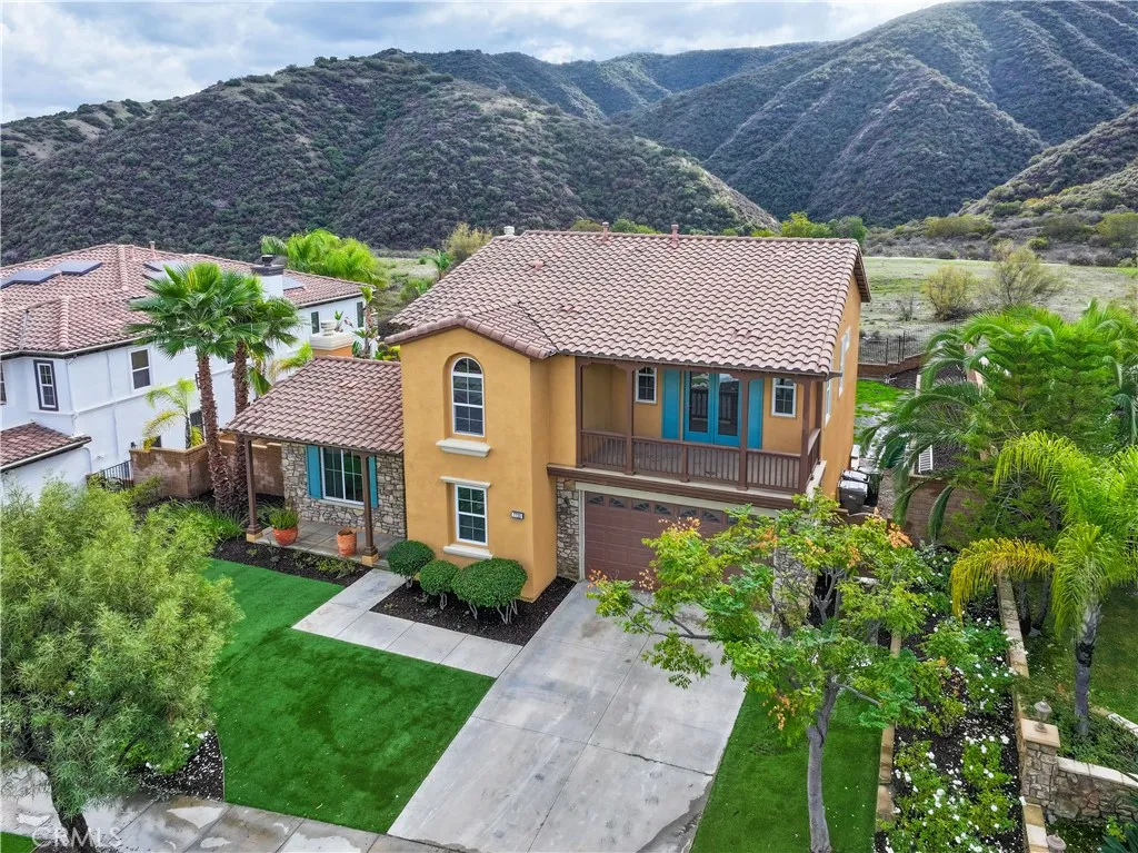 7725 Lady Banks, Corona, California 92883 home-pic-2