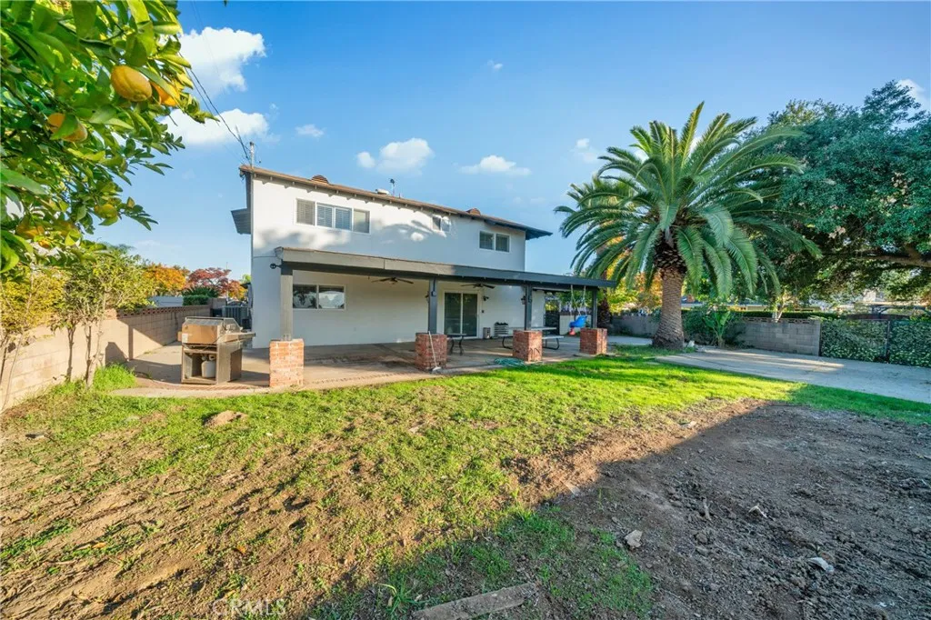 233 N Basilio, San Dimas, California 91773 home-pic-10