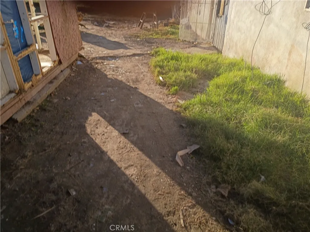 23983 E Central, San Bernardino, California 92408 home-pic-23