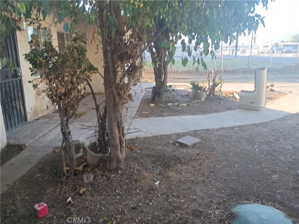 23983 E Central, San Bernardino, California 92408 home-pic-1